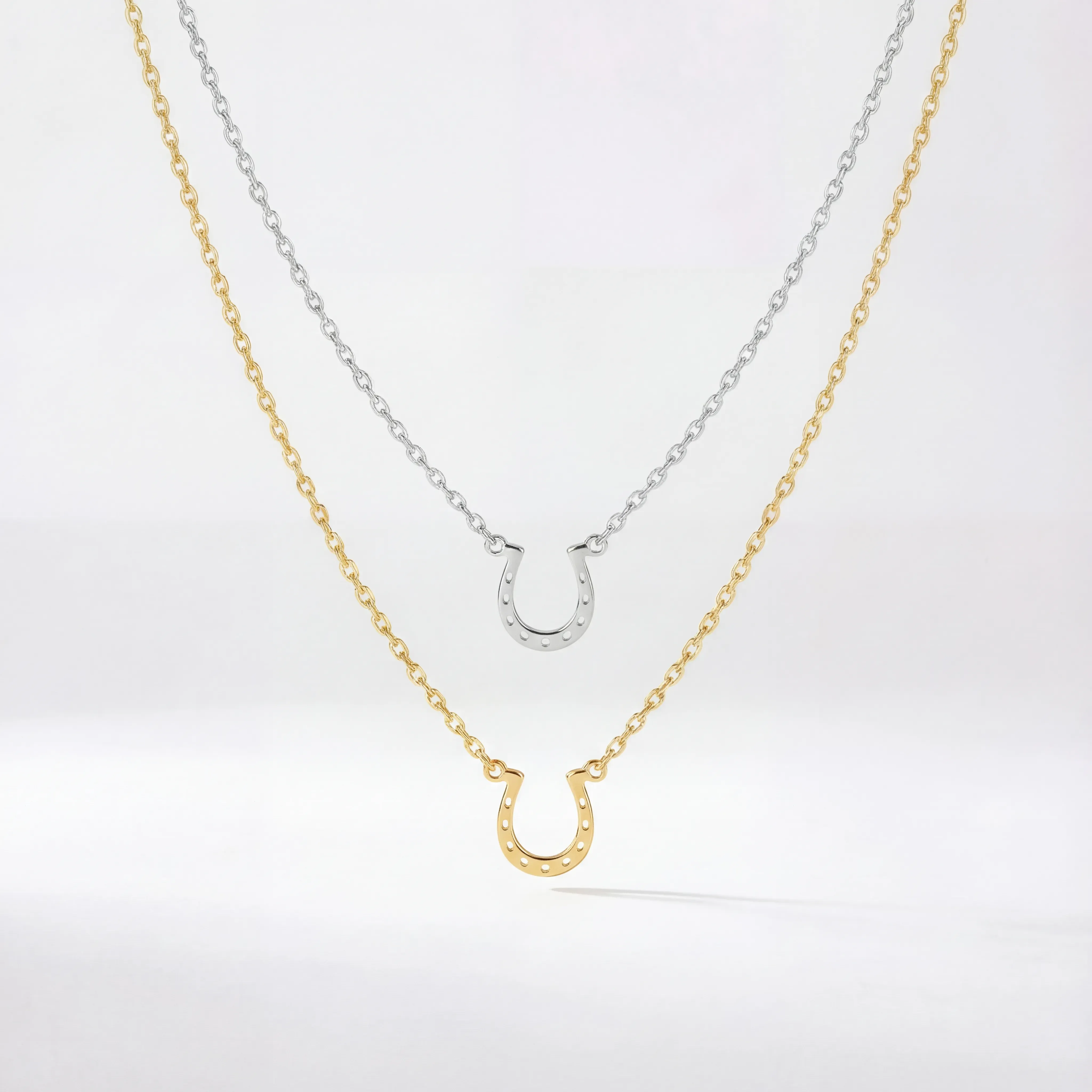 Horseshoe Pendant Necklace - Image 3