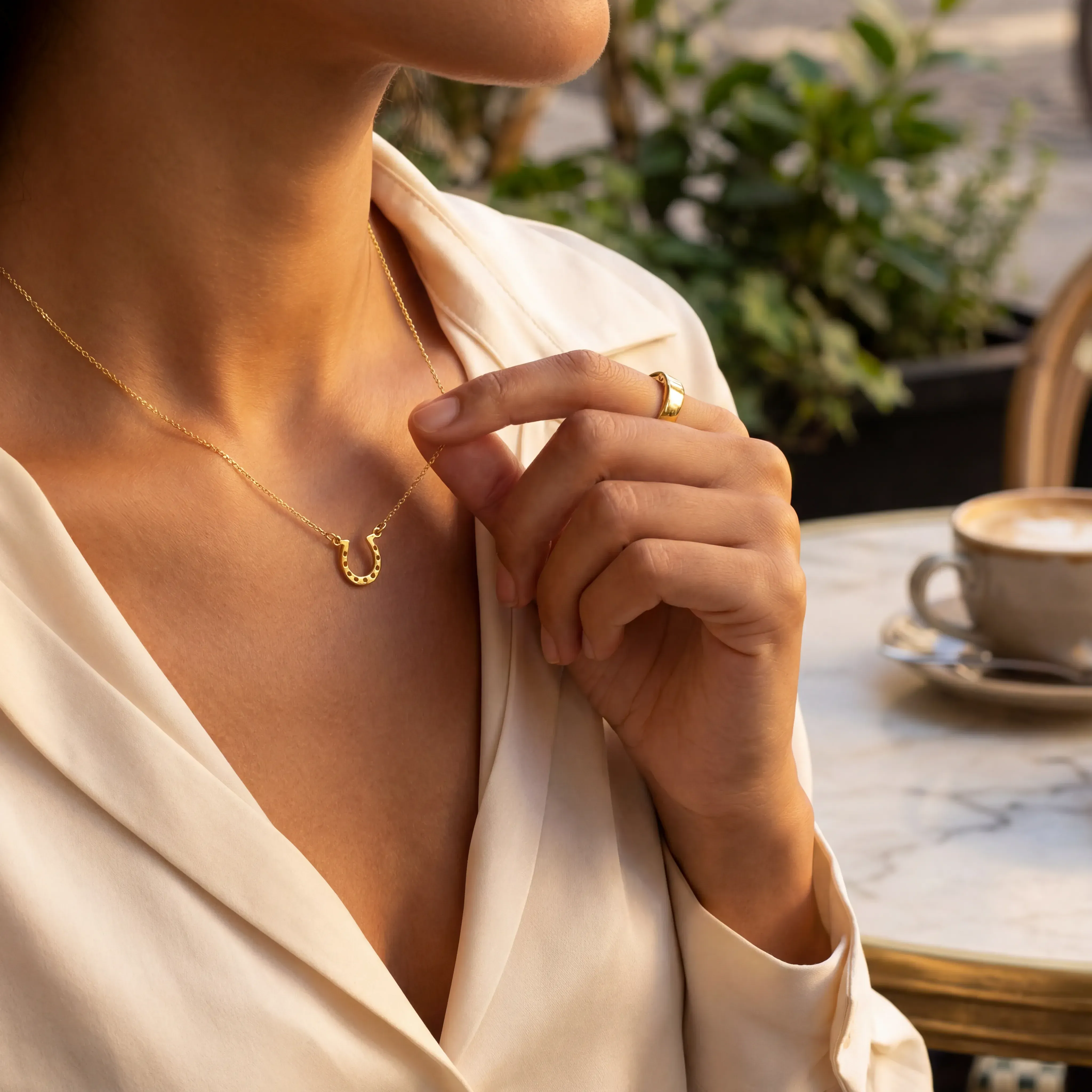 Horseshoe Pendant Necklace - Image 5