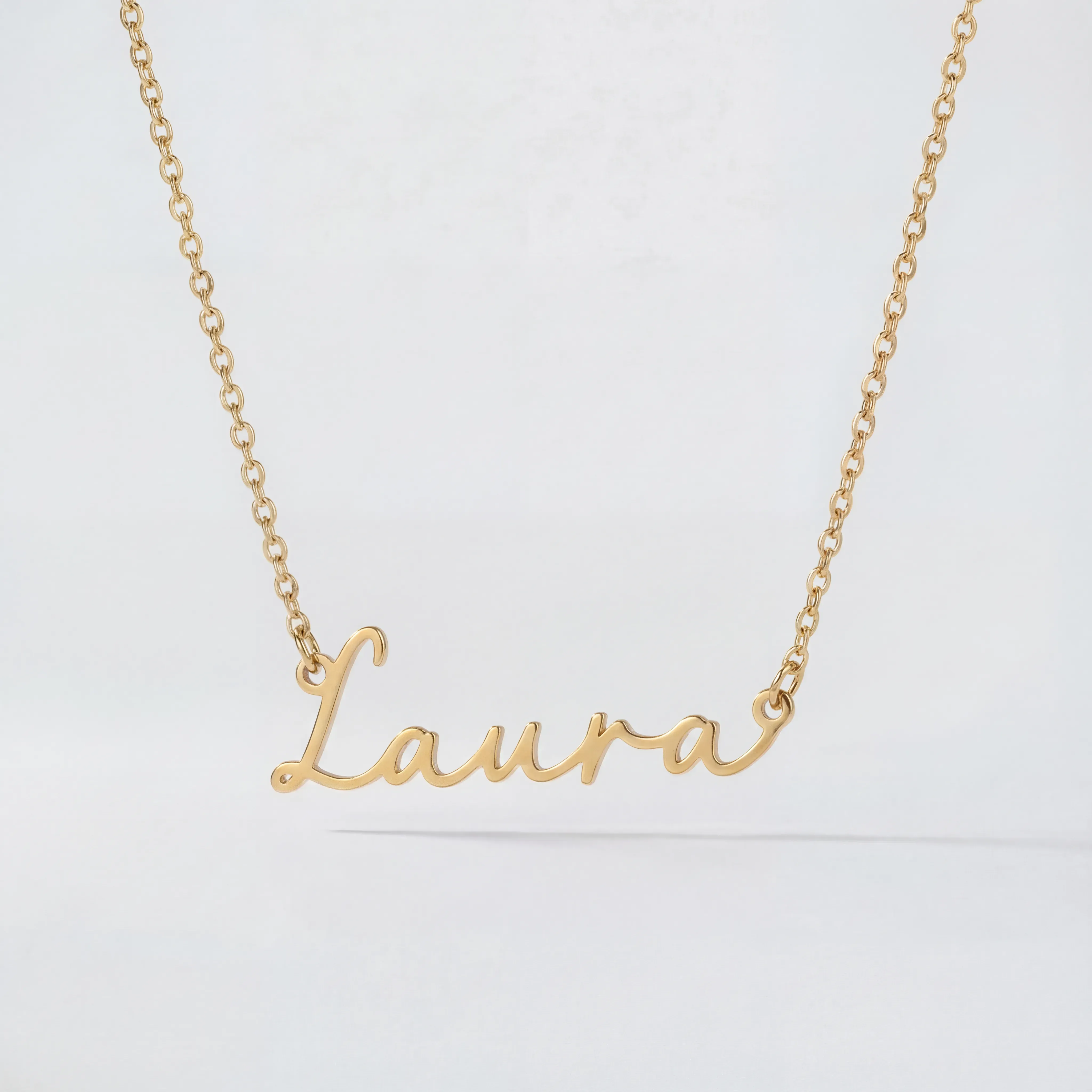 Laura Name Necklace - Image 2