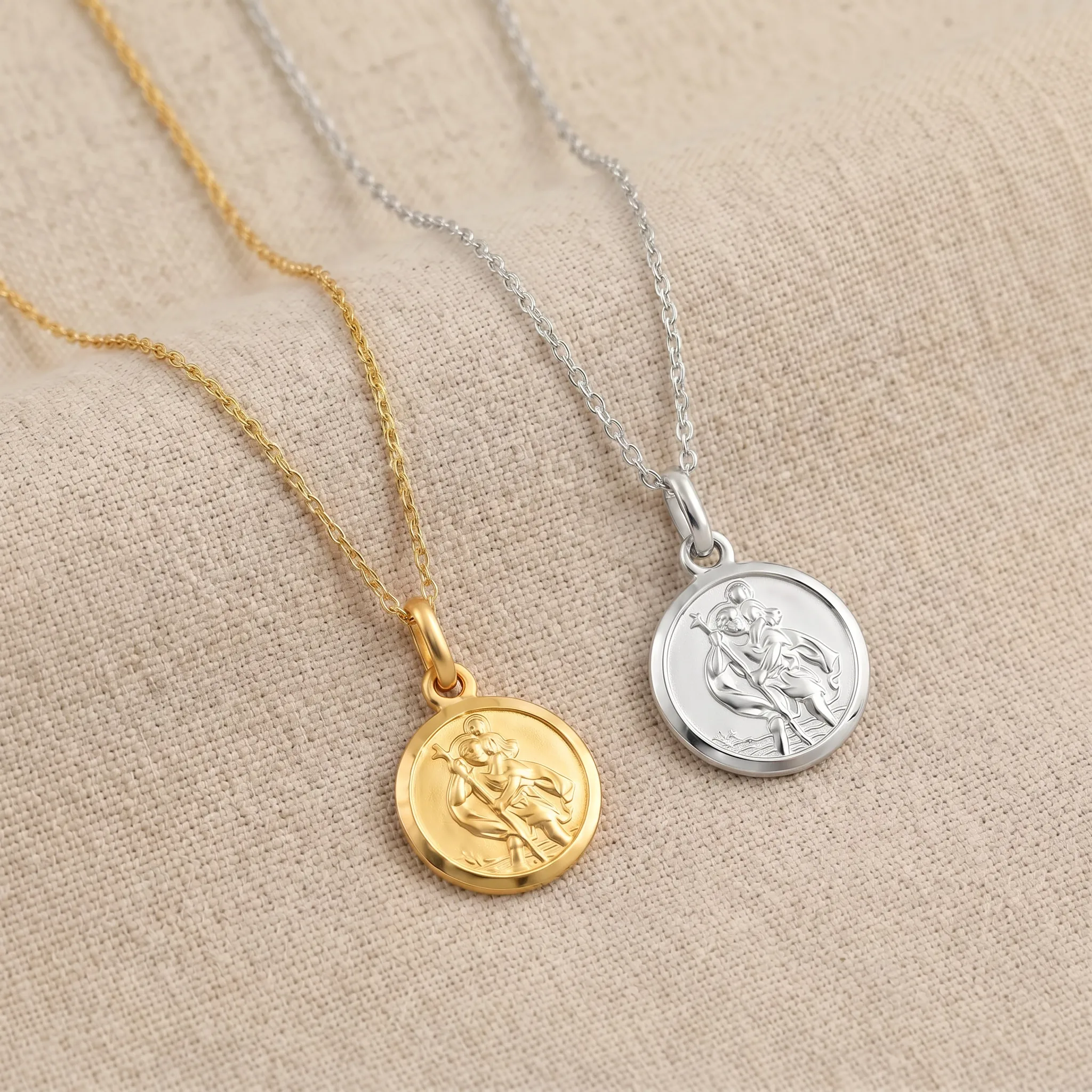 St Christopher Medallion Necklace - Image 3